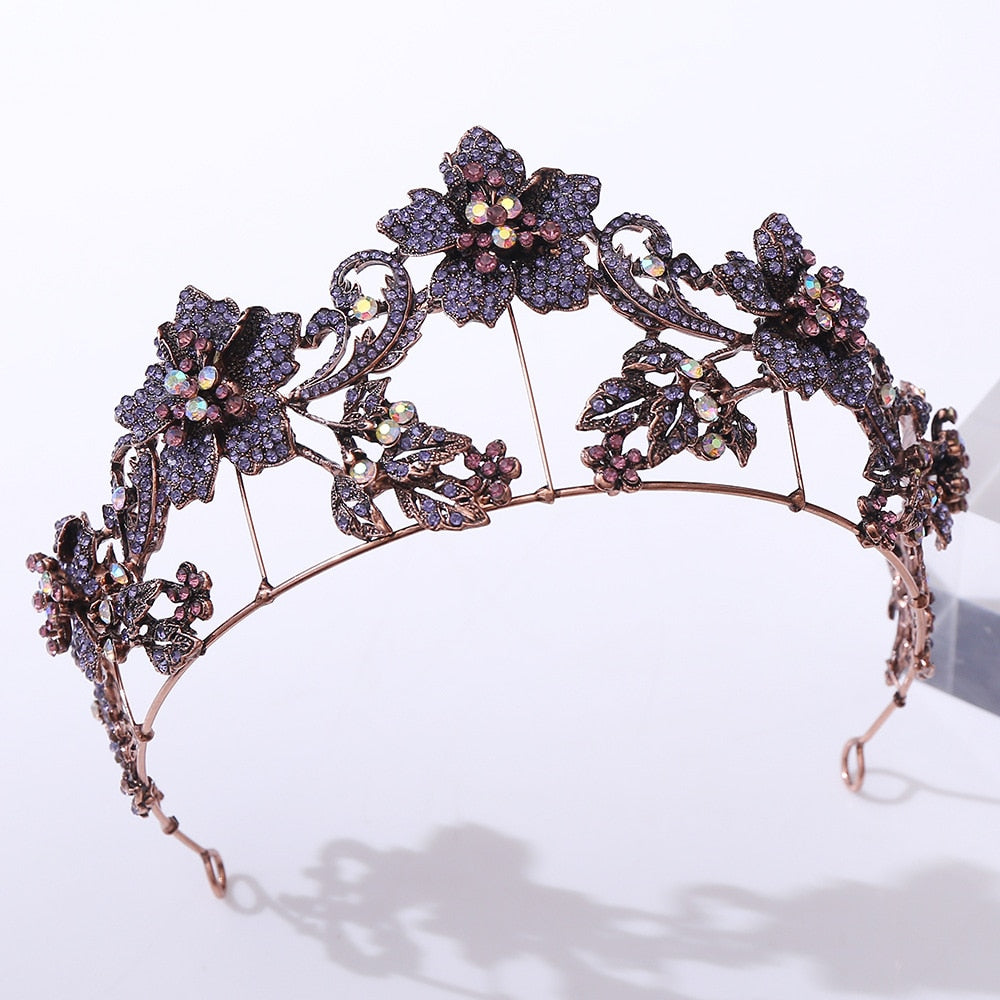 Daphne Crown