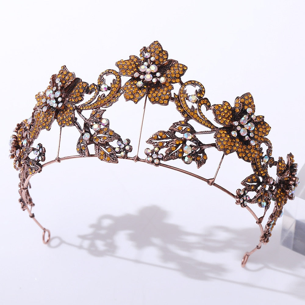 Daphne Crown
