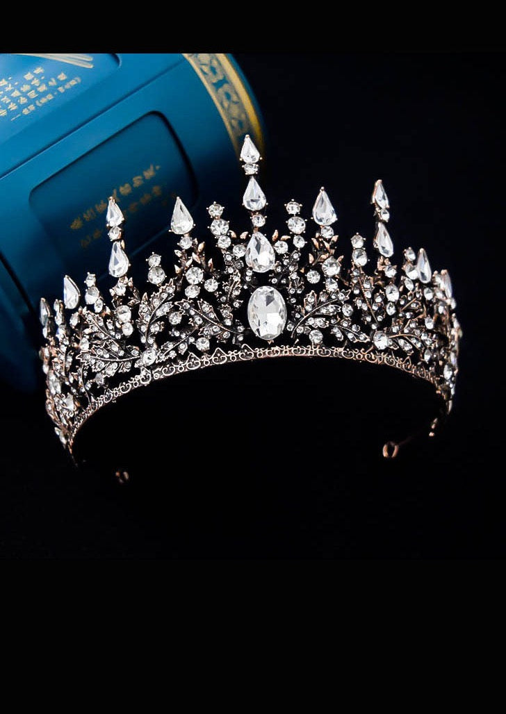 Isolde Crown